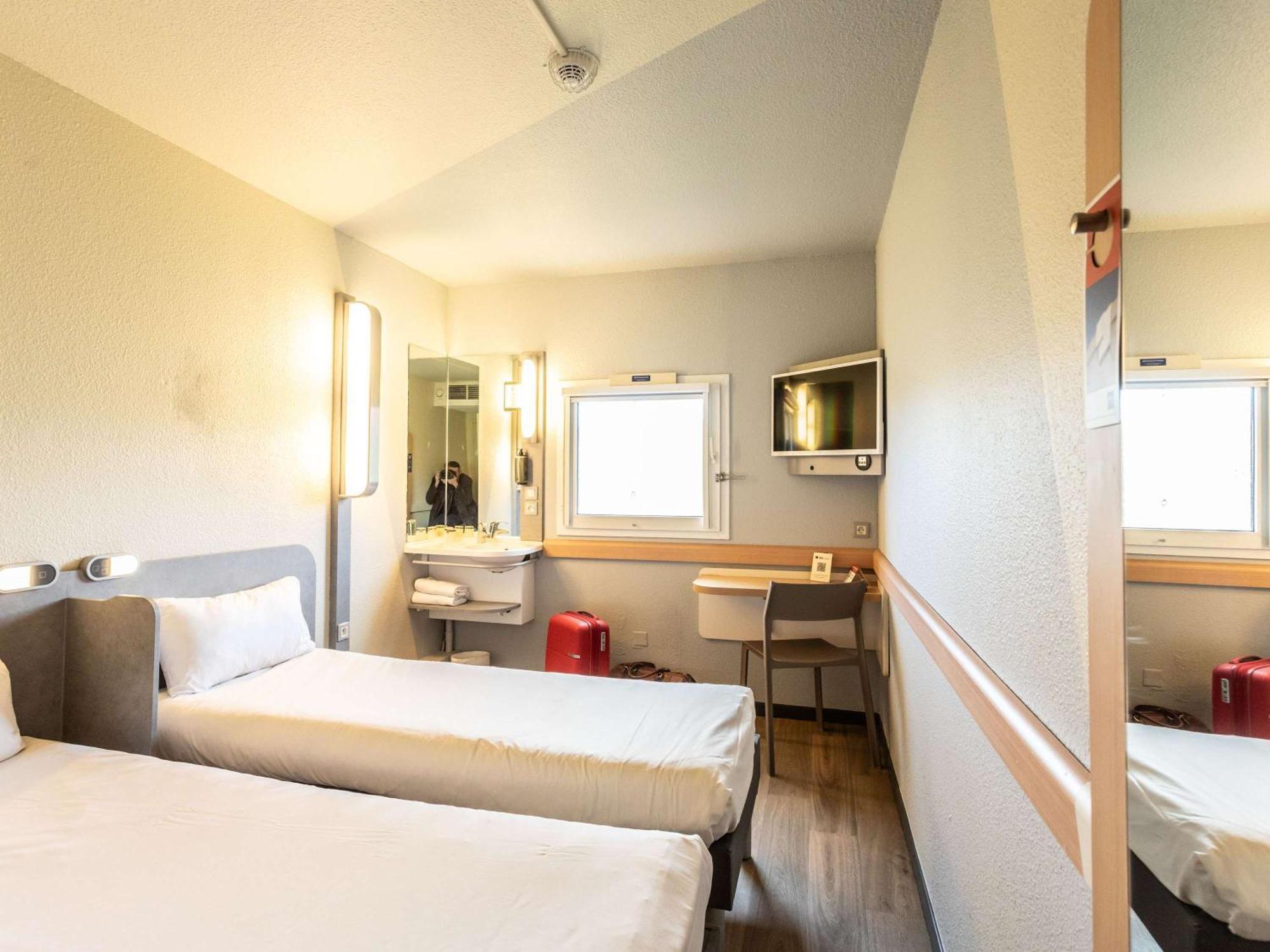 Ibis Budget Bourges Eksteriør bilde